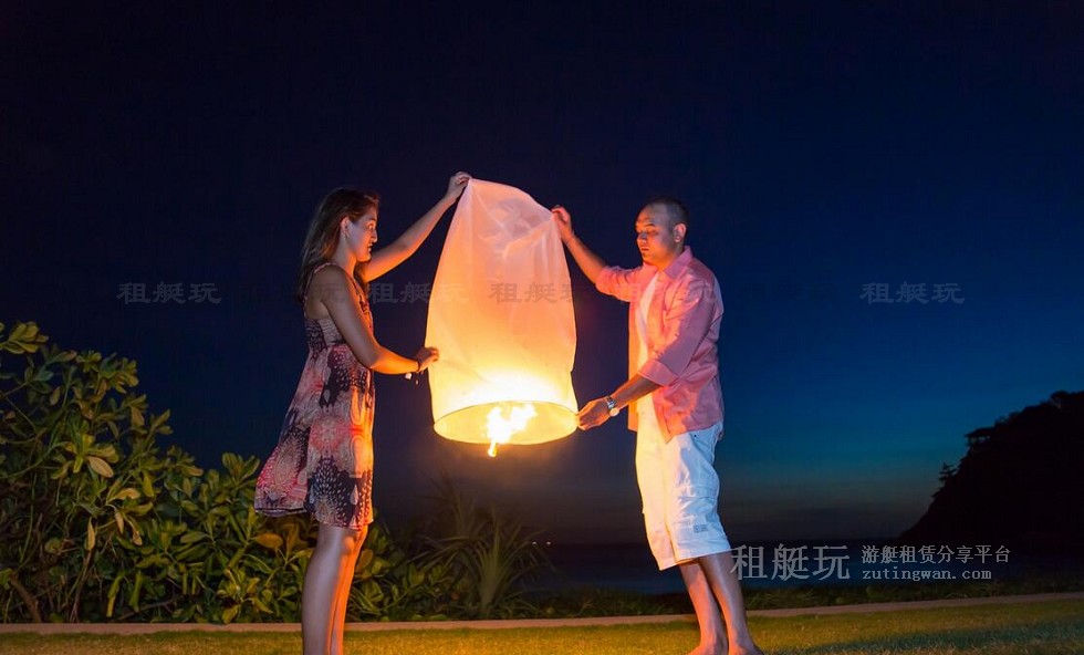 乘游艇玩轉普吉——船宿