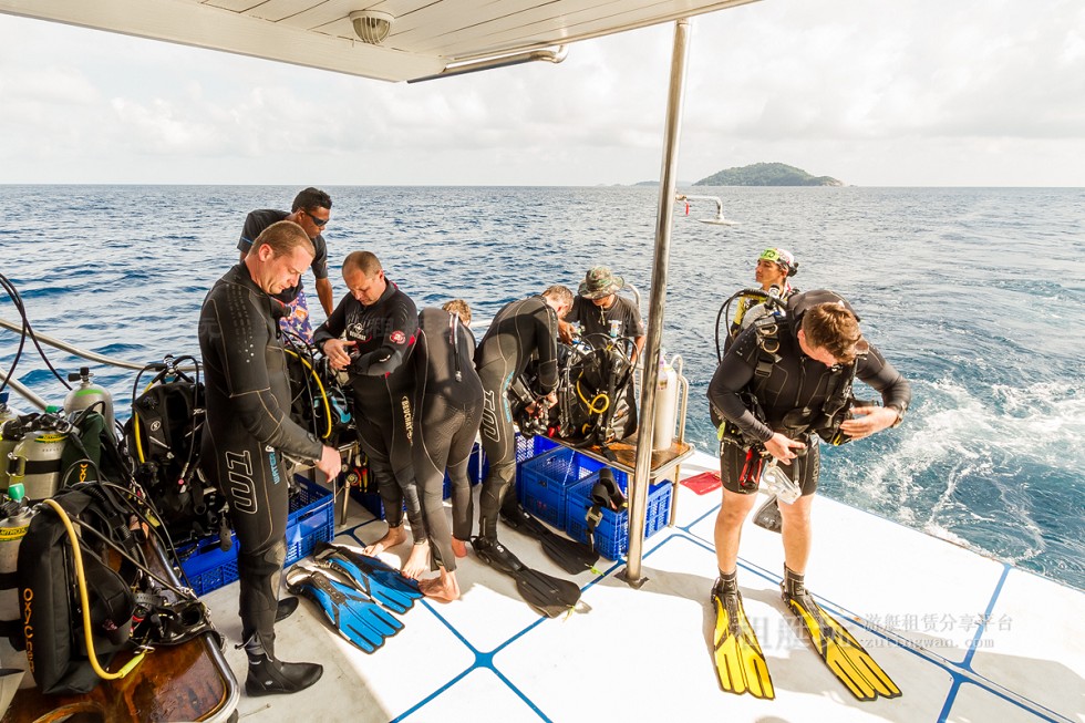 乘游艇玩轉普吉——船宿