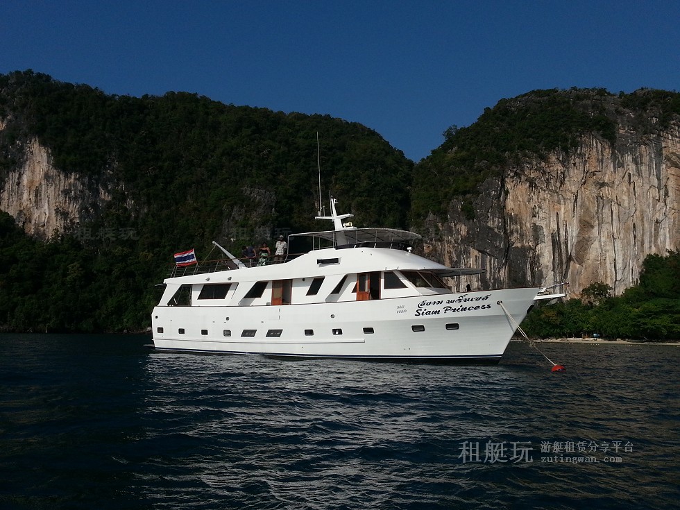 乘游艇玩轉普吉——船宿