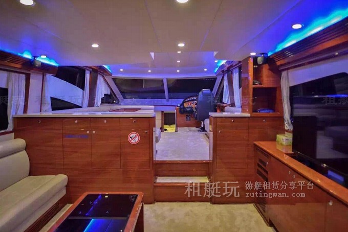 廣州游艇租賃 游艇租賃 租艇玩 廣州游艇租賃 游艇租賃 租艇玩